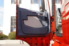 青岛解放 JH6 智尊版 560马力 8X4 AMT自动档畜禽运输车(带液缓)(CA5310CCQP25K2L7T4E6A80) 青岛解放 JH6 智尊版 560马力 8X4 AMT自动档畜禽运输车(带液缓)(CA5310CCQP25K2L7T4E6A80)