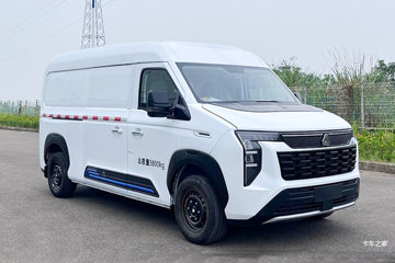 中国重汽VGV 先锋官V 2024款 140马力 2.0T柴油 3座 中轴中顶封闭货车