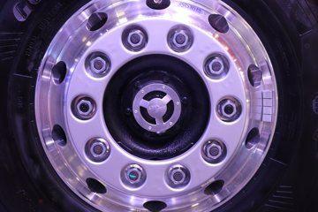 һ����� J7 660���� 6X4 LNG�Զ���ǣ����(����)(CA4250P77M26T1E6)ͼƬ