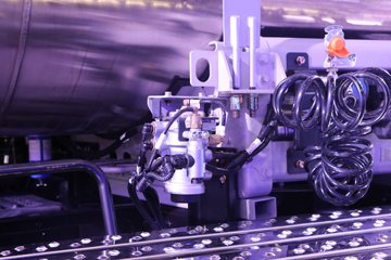 һ����� J7 660���� 6X4 LNG�Զ���ǣ����(����)(CA4250P77M26T1E6)ͼƬ