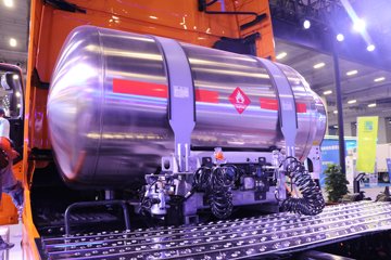 һ����� J7 660���� 6X4 LNG�Զ���ǣ����(����)(CA4250P77M26T1E6)ͼƬ