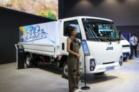 江铃E顺达 2025款 纯电动 3.8米单排栏板轻卡 时代新安63.75kWh