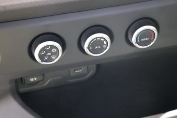 ����E˳�� 2025�� ���綯 3.8�׵��������Ῠ ʱ���°�63.75kWhͼƬ