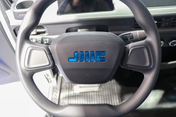 ����E˳�� 2025�� ���綯 3.8�׵��������Ῠ ʱ���°�63.75kWhͼƬ