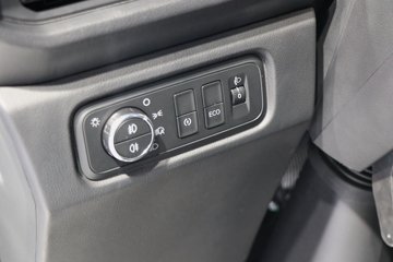 ����E˳�� 2025�� ���綯 3.8�׵��������Ῠ ʱ���°�63.75kWhͼƬ