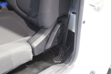 ����E˳�� 2025�� ���綯 3.8�׵��������Ῠ ʱ���°�63.75kWhͼƬ