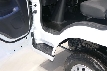 ����E˳�� 2025�� ���綯 3.8�׵��������Ῠ ʱ���°�63.75kWhͼƬ