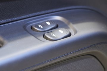 ����E˳�� 2025�� ���綯 3.8�׵��������Ῠ ʱ���°�63.75kWhͼƬ