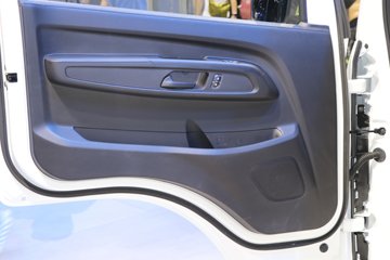 ����E˳�� 2025�� ���綯 3.8�׵��������Ῠ ʱ���°�63.75kWhͼƬ