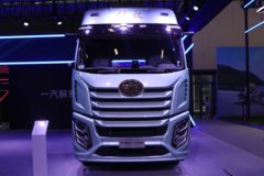 一汽解放 J6V重卡 领航版 660马力 6X4 LNG自动档牵引车(液缓)(CA4250P66M26T1E6)