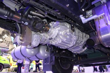 һ����� J6V�ؿ� �캽�� 660���� 6X4 LNG�Զ���ǣ����(Һ��)(CA4250P66M26T1E6)ͼƬ