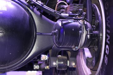 һ����� J6V�ؿ� �캽�� 660���� 6X4 LNG�Զ���ǣ����(Һ��)(CA4250P66M26T1E6)ͼƬ