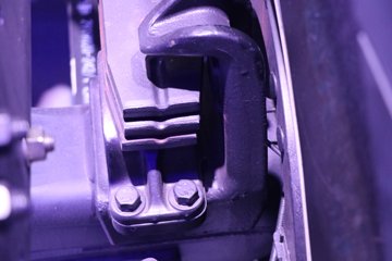 һ����� J6V�ؿ� �캽�� 660���� 6X4 LNG�Զ���ǣ����(Һ��)(CA4250P66M26T1E6)ͼƬ