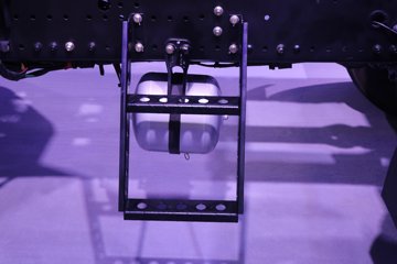 һ����� J6V�ؿ� �캽�� 660���� 6X4 LNG�Զ���ǣ����(Һ��)(CA4250P66M26T1E6)ͼƬ