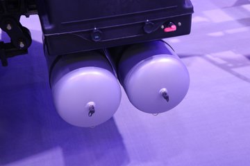 һ����� J6V�ؿ� �캽�� 660���� 6X4 LNG�Զ���ǣ����(Һ��)(CA4250P66M26T1E6)ͼƬ