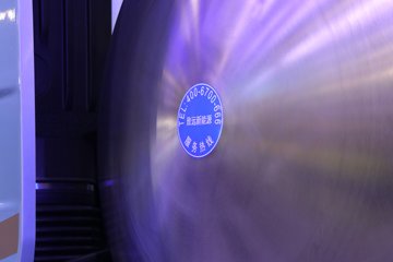 һ����� J6V�ؿ� �캽�� 660���� 6X4 LNG�Զ���ǣ����(Һ��)(CA4250P66M26T1E6)ͼƬ