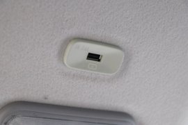 Van宝路&nbsp;电动封闭厢货驾驶室图片