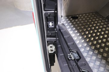 ���� Van��· V10����̽���� 2�� 5.78�״��綯��ʽ���䳵53.58kWhͼƬ