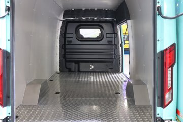 ���� Van��· V10����̽���� 2�� 5.78�״��綯��ʽ���䳵53.58kWhͼƬ
