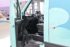 江淮 Van宝路 V10宁德探索版 2座 5.78米纯电动厢式运输车53.58kWh