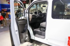 江铃E福顺 2025款 明窗版 纯电动 7座 5.185米中轴中顶轻客 53.58kWh