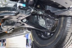 江铃E福顺 2025款 明窗版 纯电动 7座 5.185米中轴中顶轻客 53.58kWh
