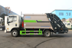 时代领航H2 130马力 4X2 压缩式垃圾车(程力威牌)(CLW5070ZYSBDP)