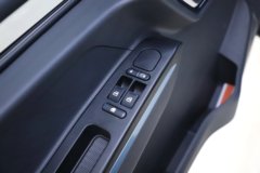 宇通轻卡 T2 C系 3.8米单排纯电动厢式轻卡77.28kWh