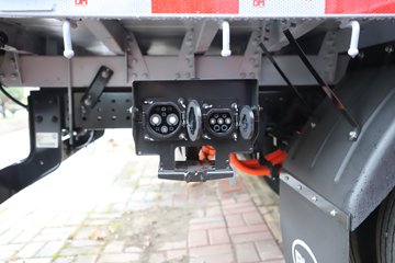 ǵT5EV Ƽ 4.5T 4.03׵Ŵ綯դʽῨ132kWhͼƬ