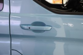 大V&nbsp;电动封闭厢货外观图片