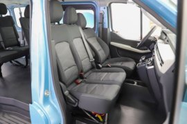 大V&nbsp;电动封闭厢货驾驶室图片