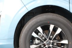 福田图雅诺 大V 7座 5.49米纯电动平顶轻客53.58kWh