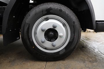 ŷ���� ����EX 4.5T 3.8�׵��Ŵ��綯��ʽС��77kWhͼƬ