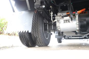 ŷ���� ����EX 4.5T 3.8�׵��Ŵ��綯��ʽС��77kWhͼƬ