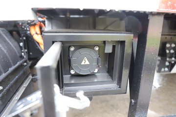 ŷ���� ����EX 4.5T 3.8�׵��Ŵ��綯��ʽС��77kWhͼƬ