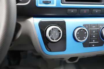 Զ�� E6 3.5T 5.45���ж����綯��ʽ���䳵50.38kWhͼƬ