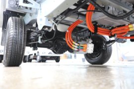 祥菱Q分体式&nbsp;电动冷藏车底盘图片