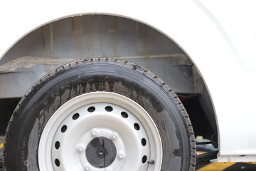 Զ�� E6 3.5T 5.45���ж����綯��ʽ���䳵50.38kWhͼƬ