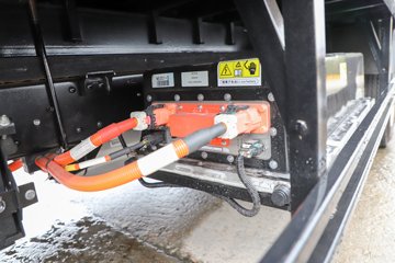 ������� ����EM 4.5T 3.8�׵��Ŵ��綯��ʽ�Ῠ66.84kWhͼƬ