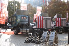 解放 虎6G宽体 180马力 4.2米单排厢式轻卡