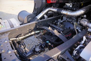 �������� �³���M3 245���� 6X2 5����ж��(������)ͼƬ