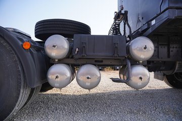 �������� ����H7�ؿ� 6X4 ����ʽ���綯ǣ����350kWhͼƬ