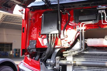 �������� ����HK 580���� 6X4 LNG�Զ���ǣ����(����12��)(Һ��)ͼƬ