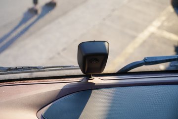 �������� ����HK 580���� 6X4 LNG�Զ���ǣ����(����12��)(Һ��)ͼƬ