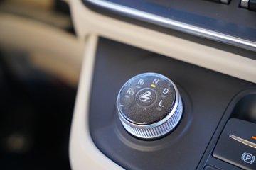 �������� ����HK 580���� 6X4 LNG�Զ���ǣ����(����12��)(Һ��)ͼƬ