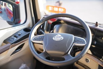 �������� ����HK 580���� 6X4 LNG�Զ���ǣ����(����12��)(Һ��)ͼƬ