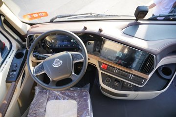 �������� ����HK 580���� 6X4 LNG�Զ���ǣ����(����12��)(Һ��)ͼƬ