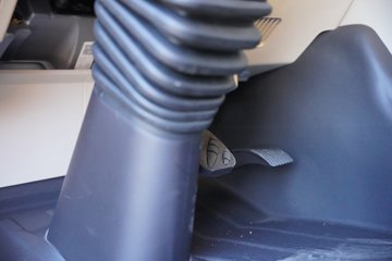 �������� ����HK 580���� 6X4 LNG�Զ���ǣ����(����12��)(Һ��)ͼƬ