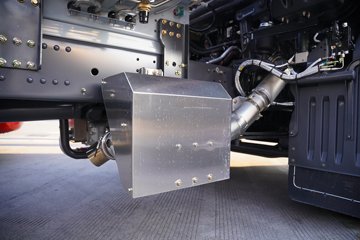 �������� ����HK 580���� 6X4 LNG�Զ���ǣ����(����12��)(Һ��)ͼƬ