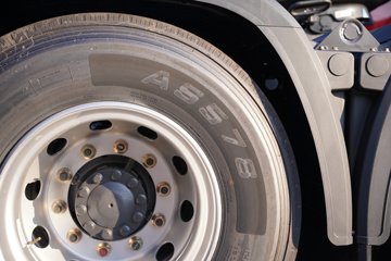 �������� ����HK 580���� 6X4 LNG�Զ���ǣ����(����12��)(Һ��)ͼƬ